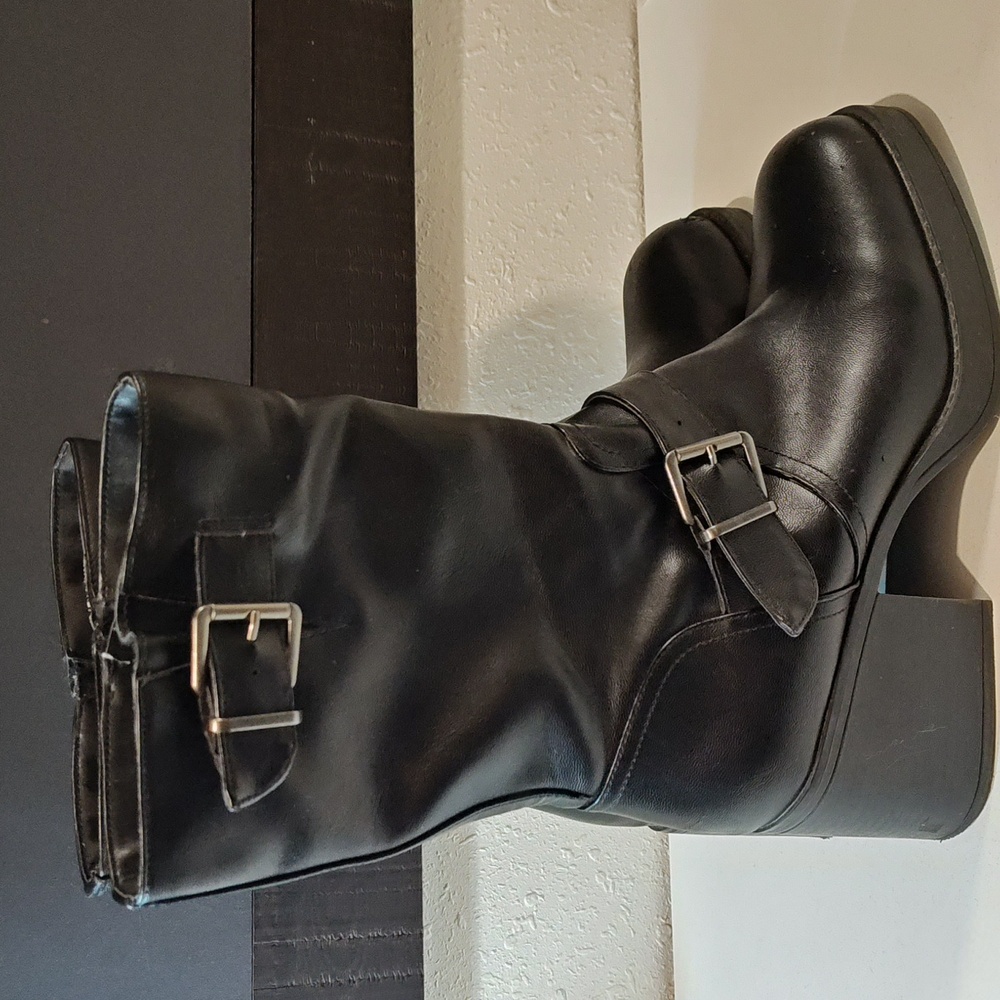 Kenneth Cole Reaction Jenna - Size 9 Medium - Picture 3 of 9